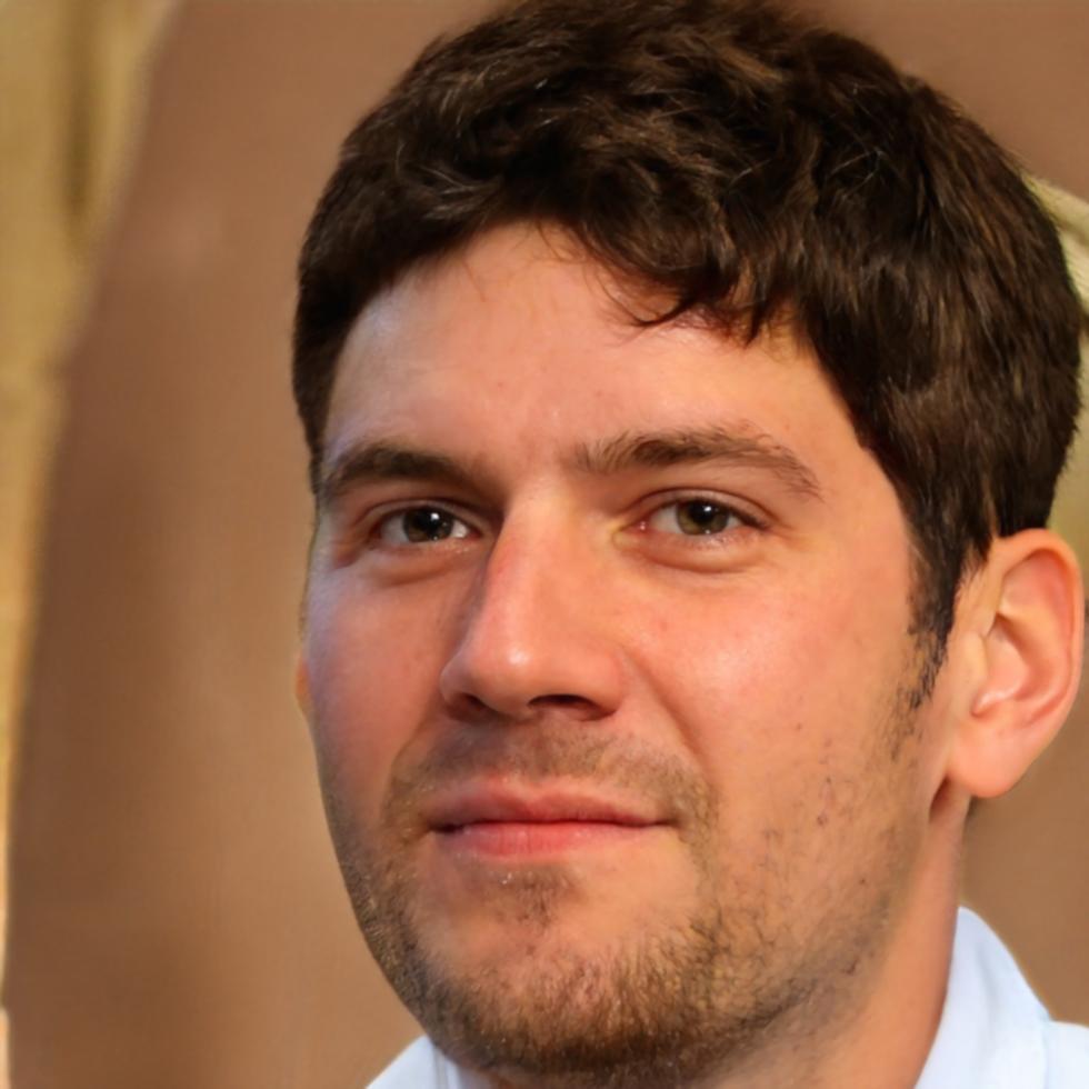 Marcus Thompson, budget essentials instructor and financial planning expert